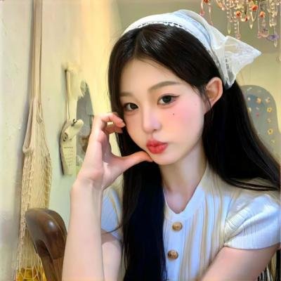 这名男子，捡到了人鱼。